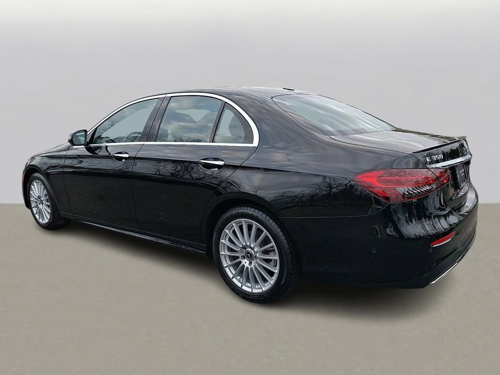 Used 2022 Mercedes-Benz E 350 4MATIC Sedan image 4