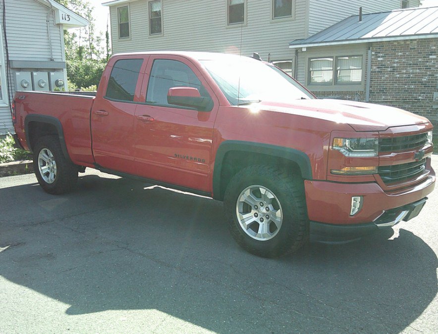 Used 2018 Chevrolet Silverado 1500 LT w/ All Star Edition AWD/4WD image 2