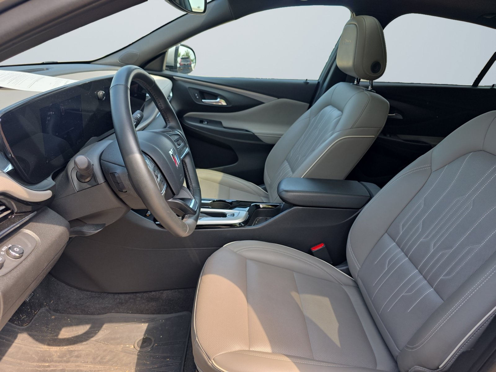 Used 2024 Buick Envista Sport Touring FWD image 10
