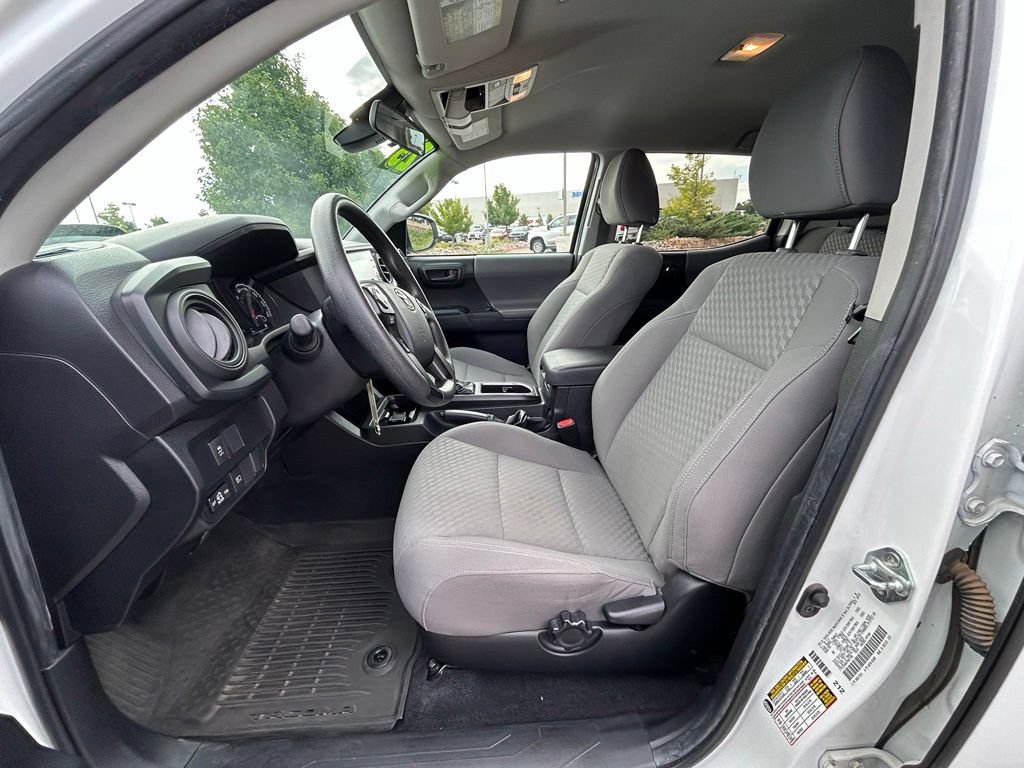 Used 2023 Toyota Tacoma SR AWD/4WD image 11