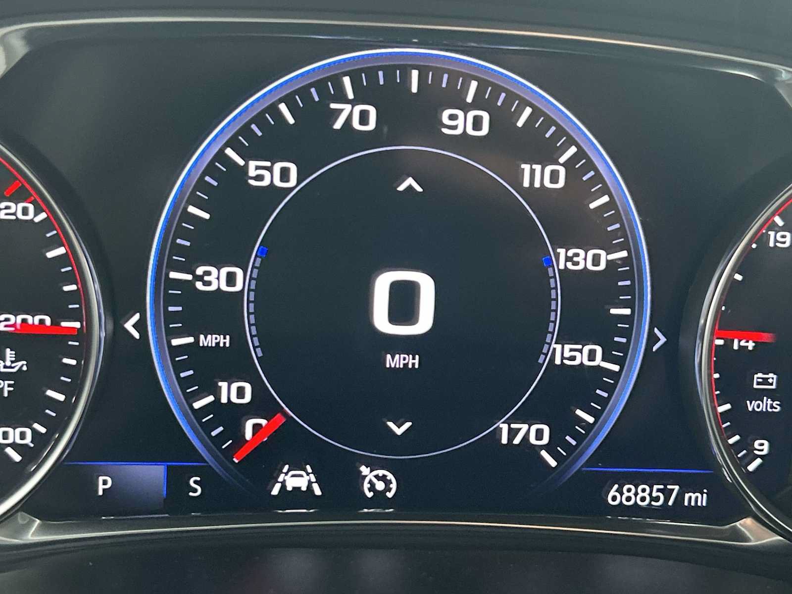 Used 2023 Chevrolet Traverse Premier AWD/4WD image 13