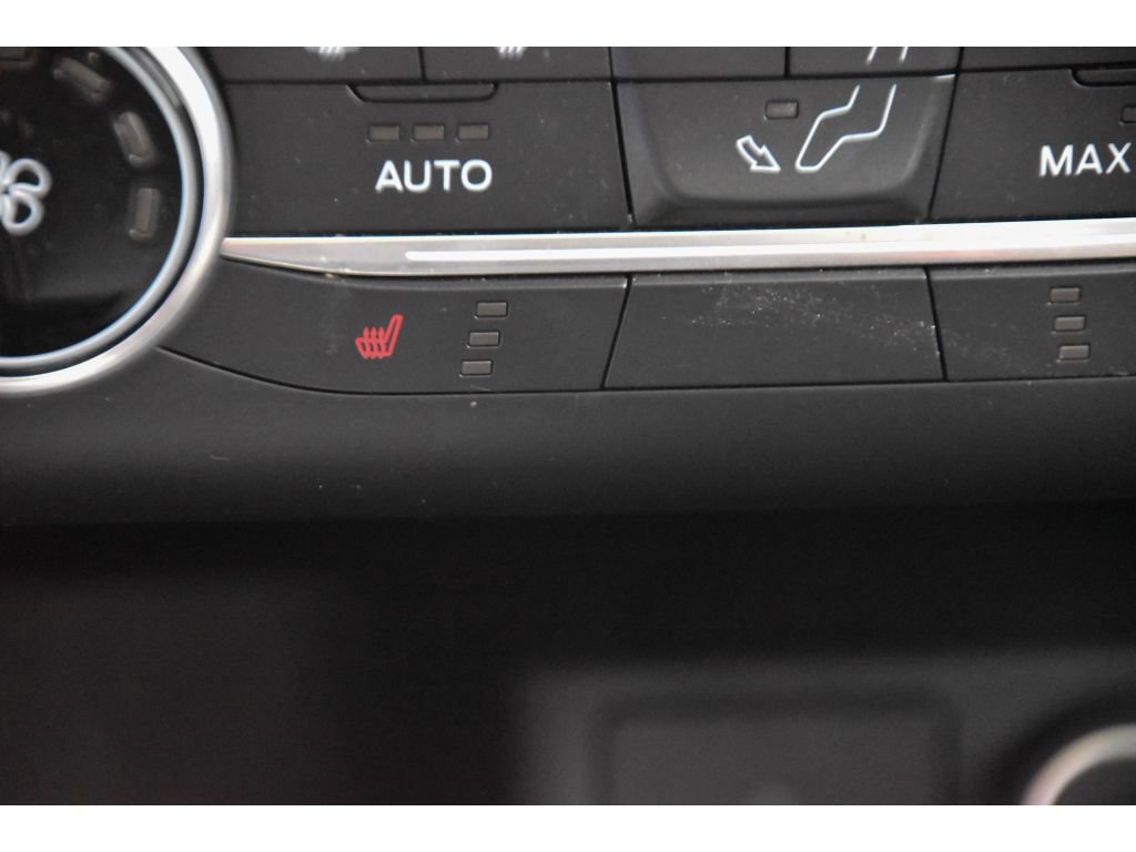 Used 2020 Ford Escape SE FWD image 33