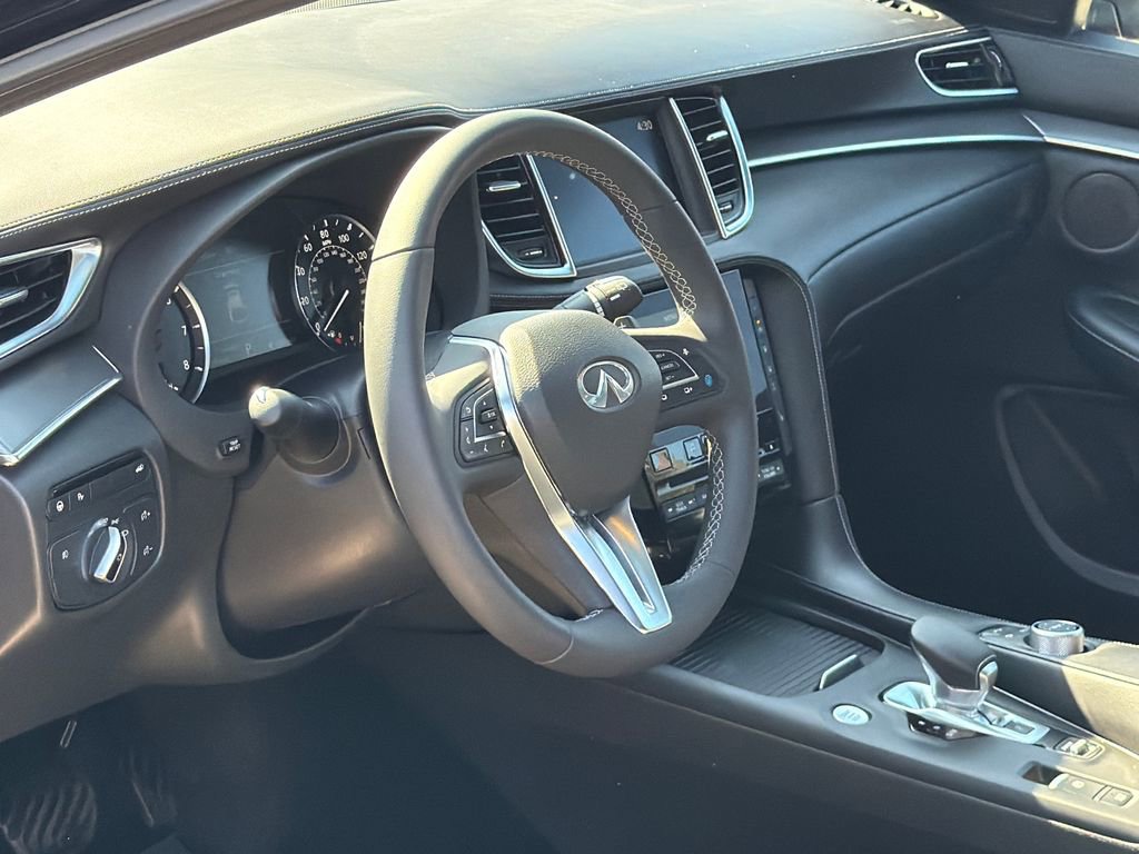 Used 2023 INFINITI QX55 Luxe w/ Cargo Package image 16