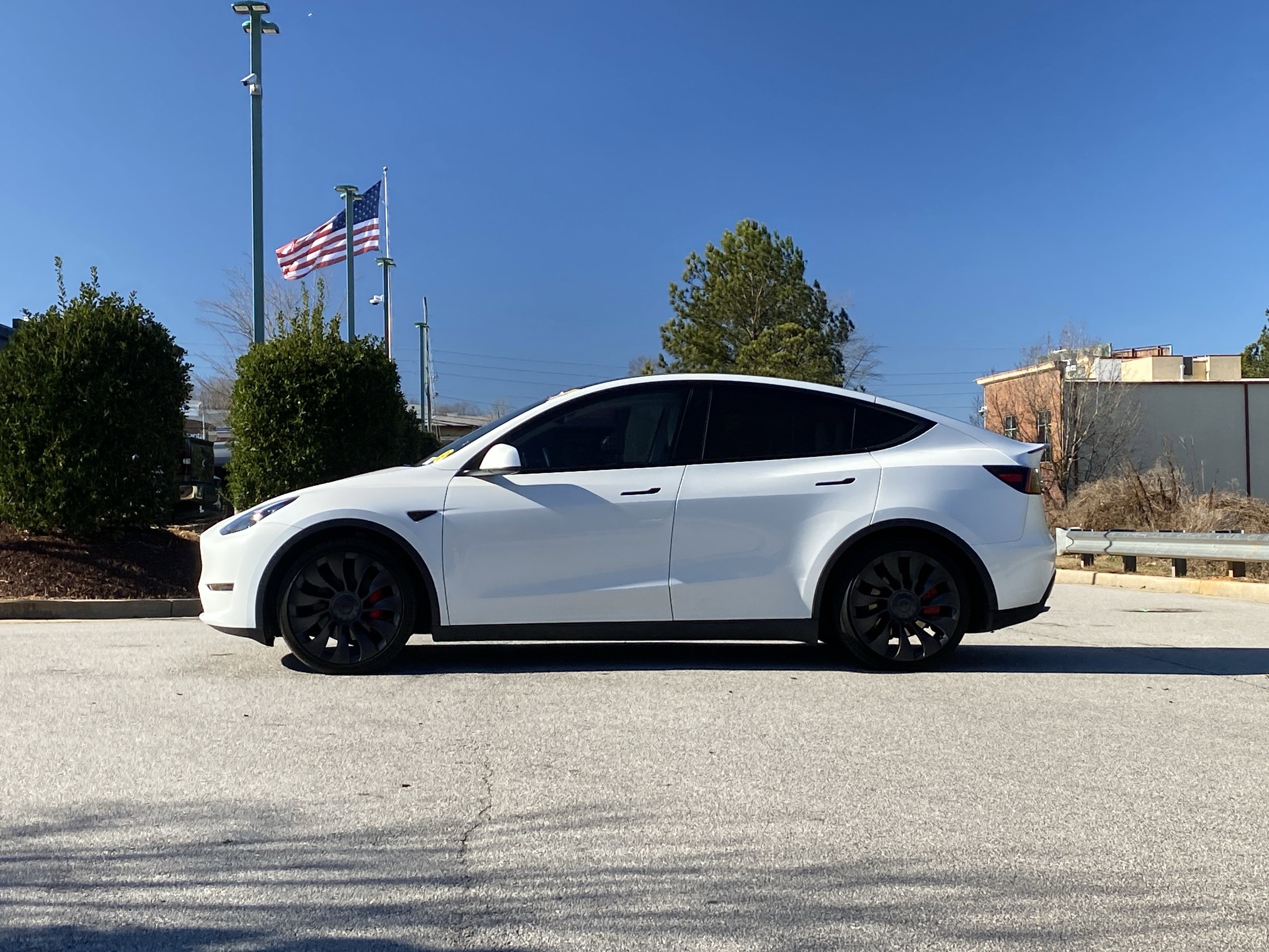 Used 2023 Tesla Model Y Long Range image 14