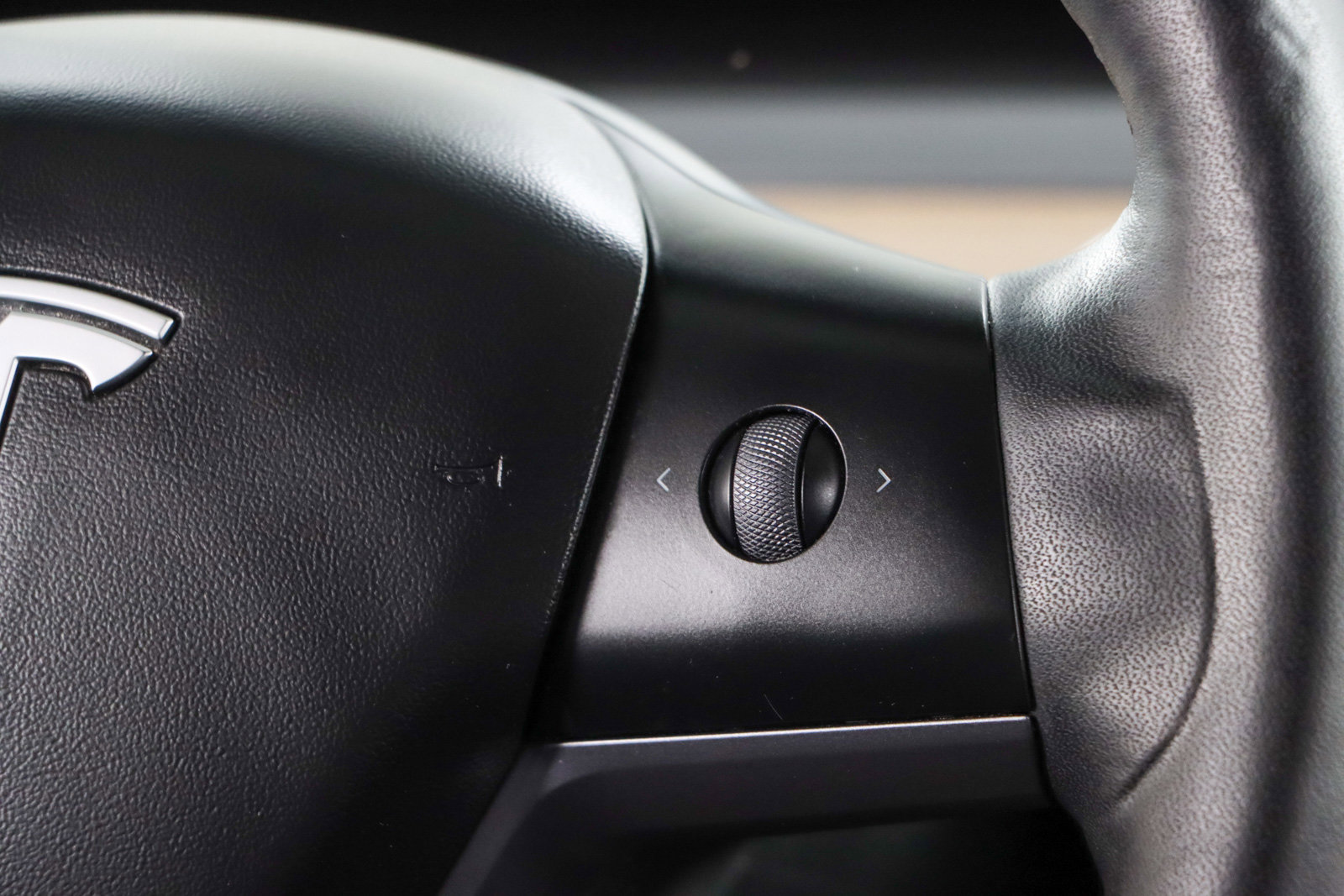 Used 2021 Tesla Model Y Long Range image 13