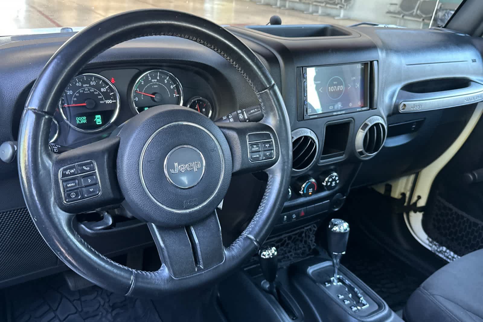 Used 2016 Jeep Wrangler Sport w/ Connectivity Group AWD/4WD image 3