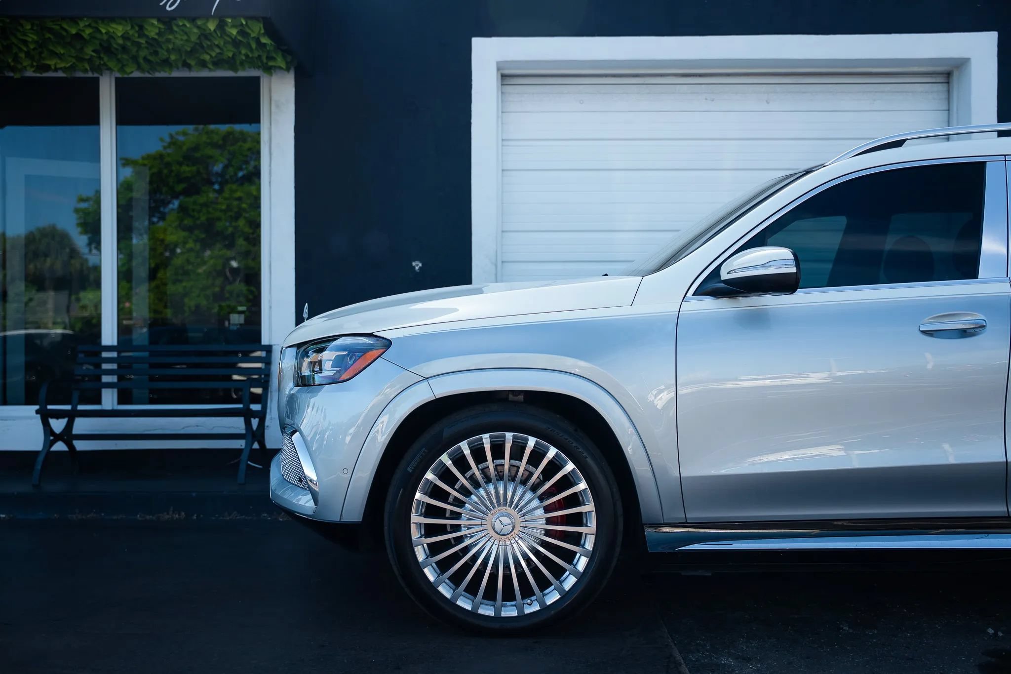 Used 2023 Mercedes-Benz Maybach GLS 600 4MATIC image 11