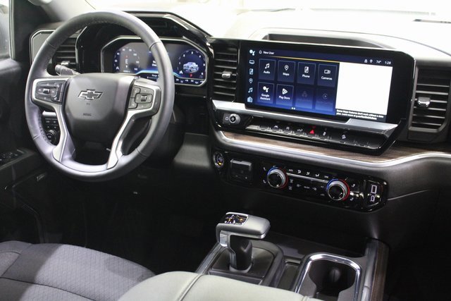 Used 2024 Chevrolet Silverado 1500 RST image 23
