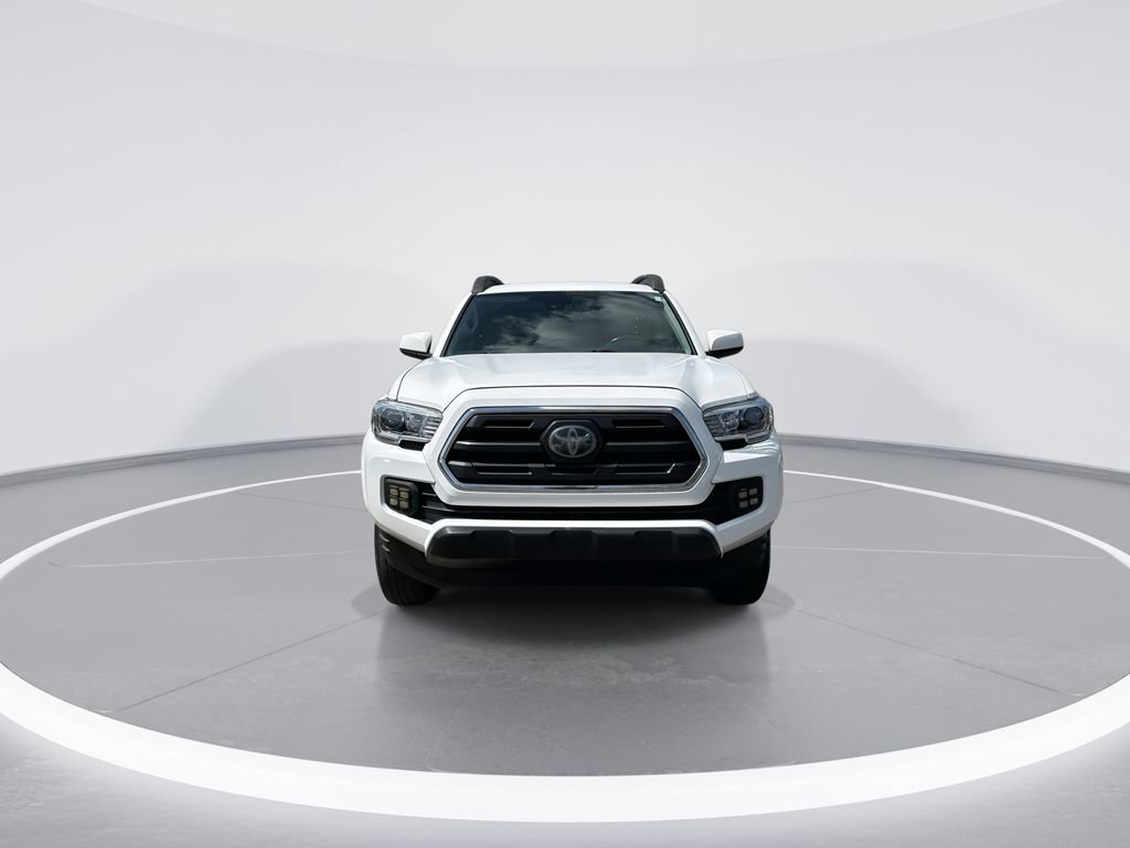 Used 2018 Toyota Tacoma SR5 image 3