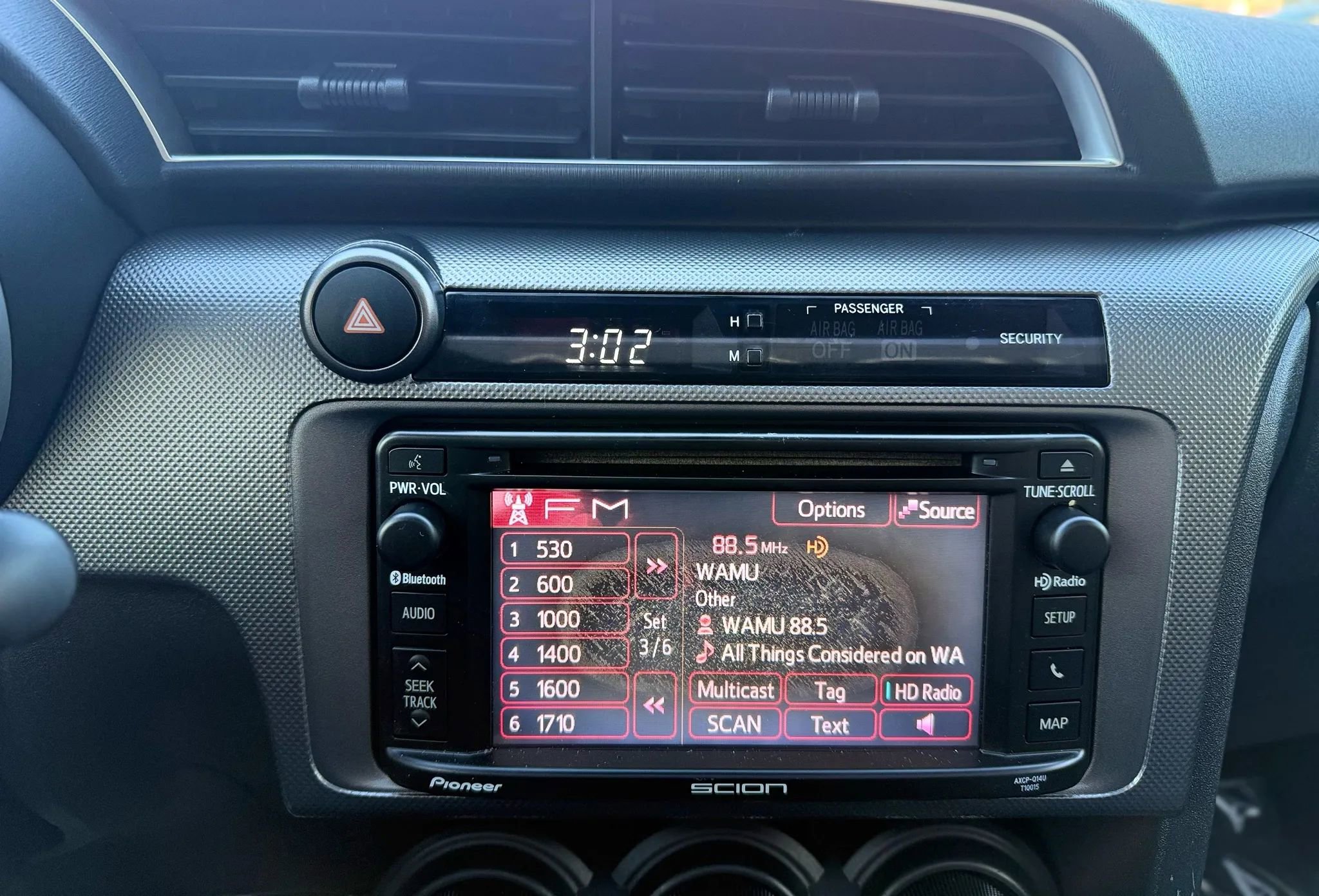 Used 2014 Scion tC 10 Series image 16