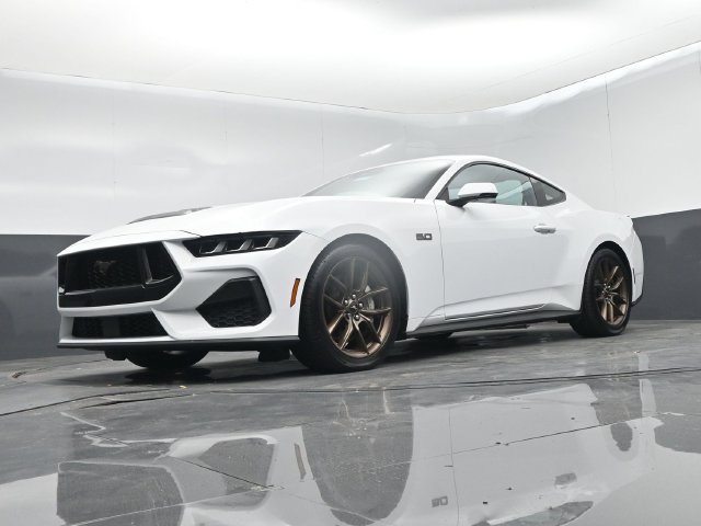 Used 2025 Ford Mustang GT Premium RWD image 45
