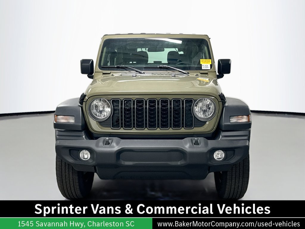 Used 2025 Jeep Wrangler Sport AWD/4WD image 6