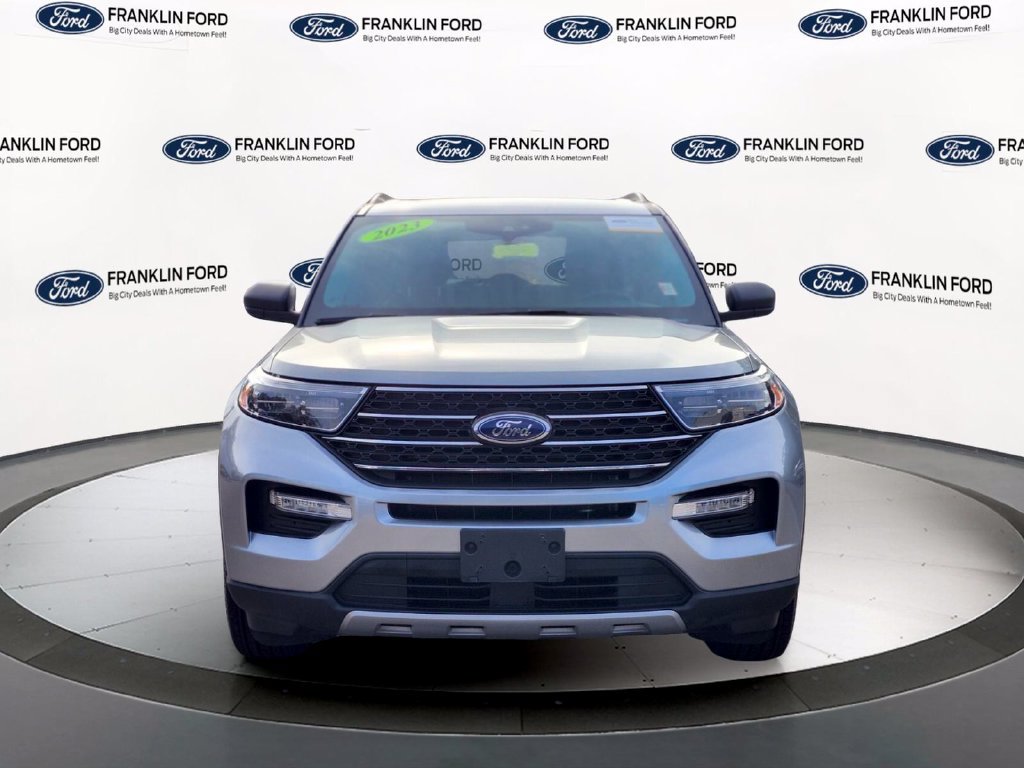 Certified 2023 Ford Explorer XLT w/ Equipment Group 202A AWD/4WD image 8