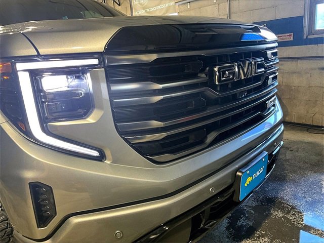 Used 2025 GMC Sierra 1500 AT4 w/ AT4 Premium Package image 31
