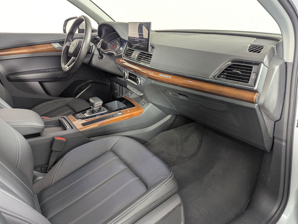Used 2022 Audi Q5 2.0T Premium AWD/4WD image 35