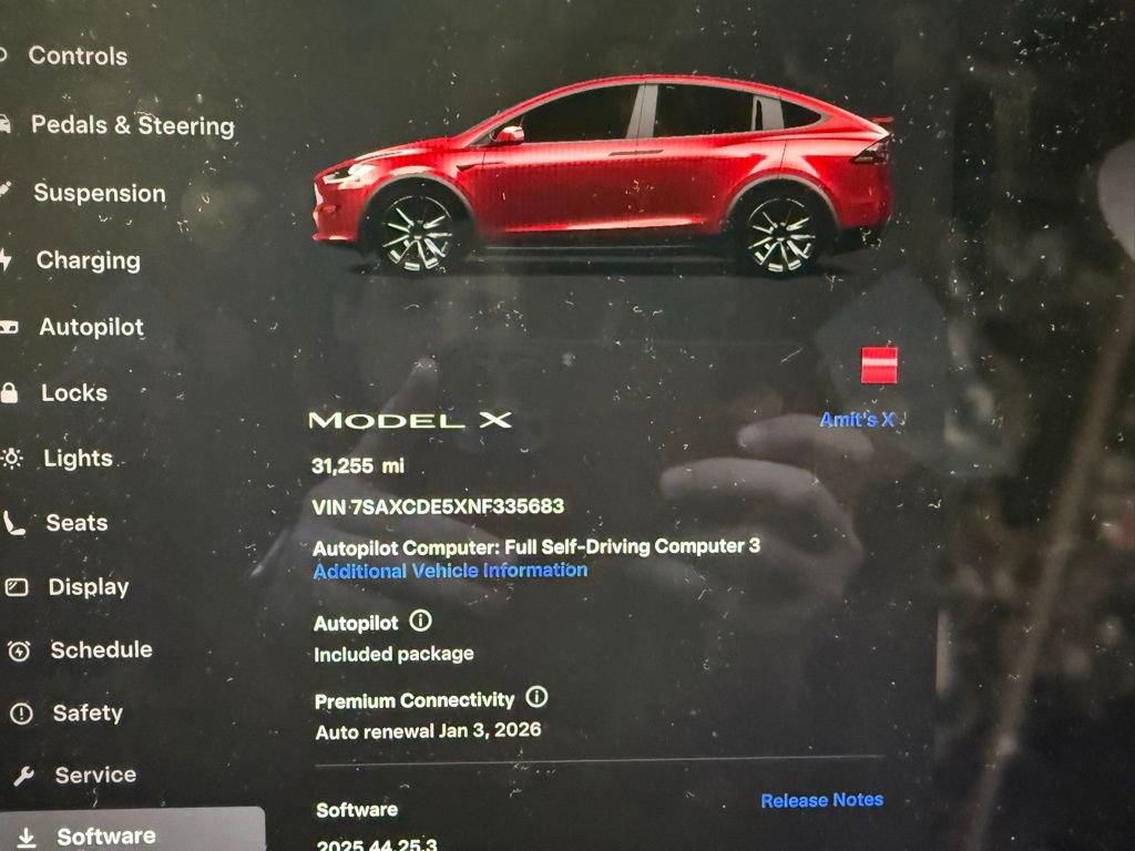 Used 2022 Tesla Model X image 11