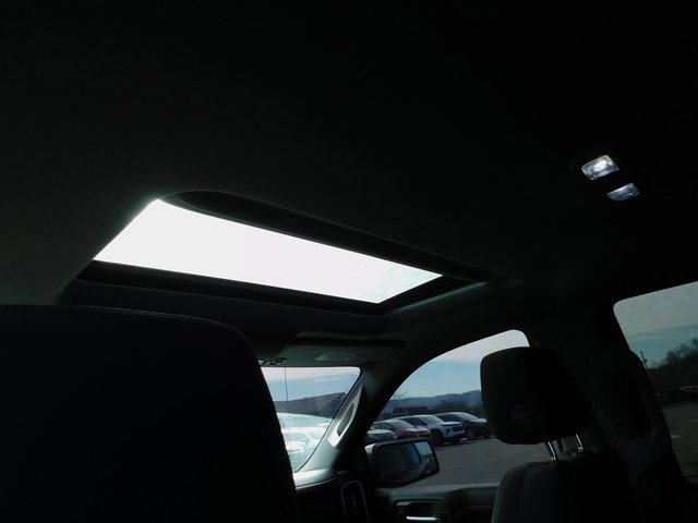 Used 2020 Chevrolet Silverado 1500 RST image 23