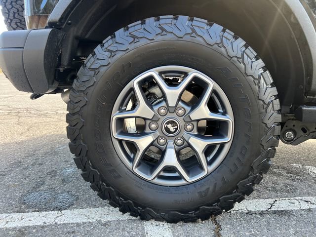 Used 2025 Ford Bronco Badlands image 14