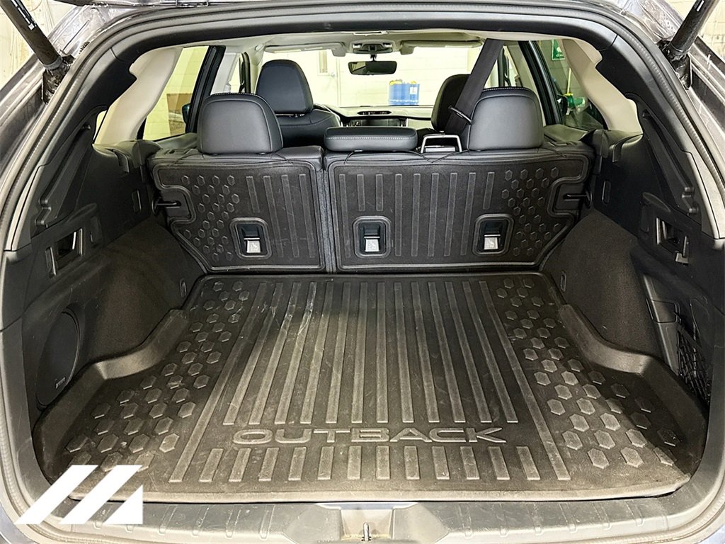 Used 2022 Subaru Outback Limited image 29