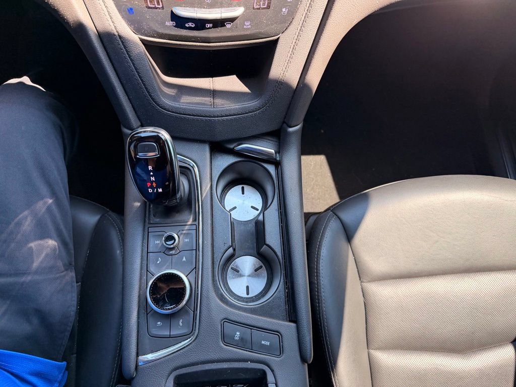 Used 2025 Cadillac XT5 Premium Luxury AWD/4WD image 17