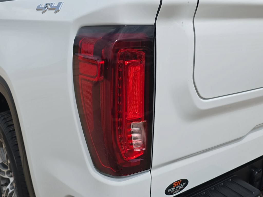 Used 2025 GMC Sierra 1500 SLT AWD/4WD image 35