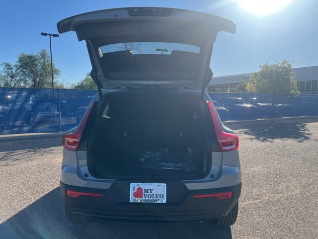 New 2026 Volvo XC40 B5 Plus w/ Protection Package Premier AWD/4WD image 26