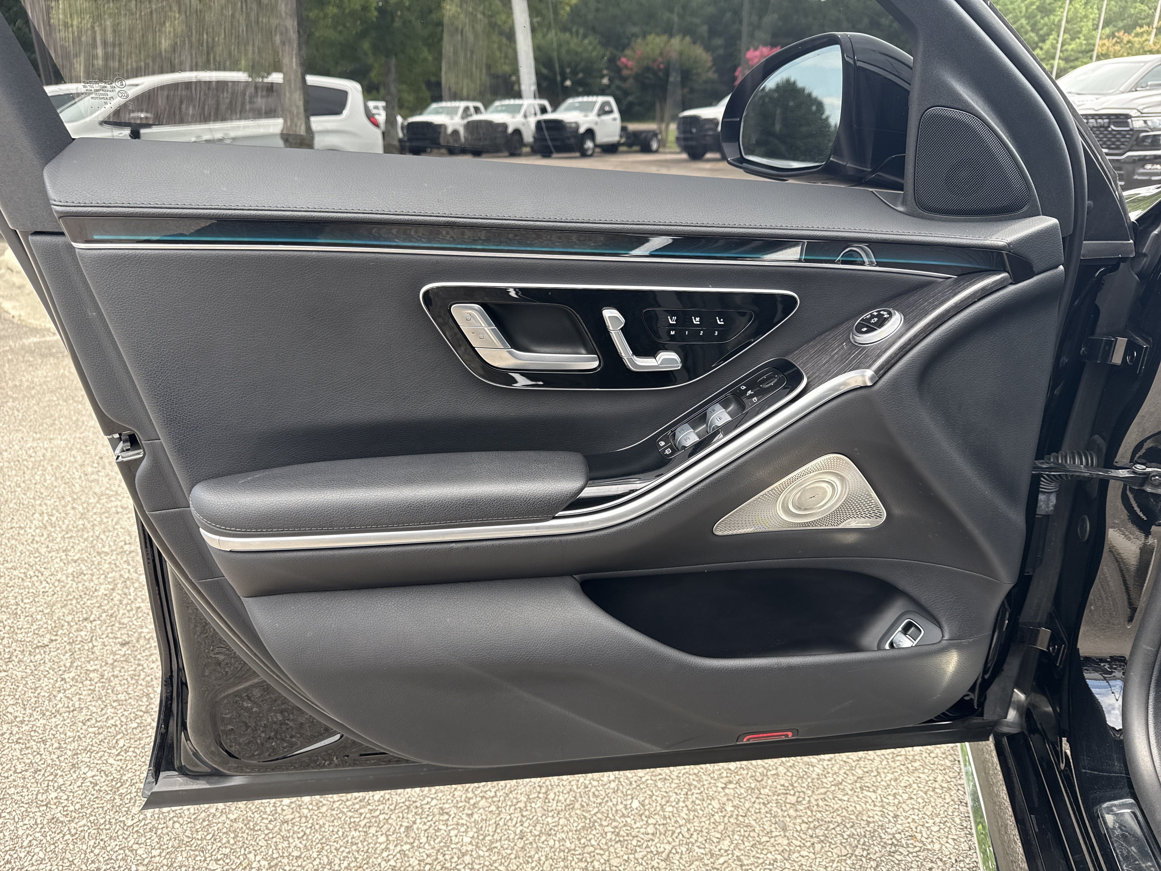 Used 2023 Mercedes-Benz S 500 4MATIC image 10