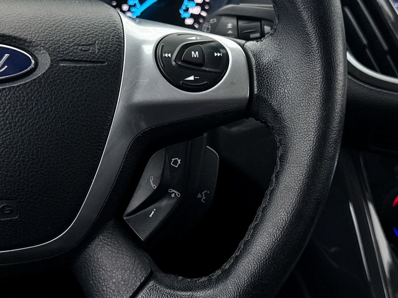 Used 2013 Ford Escape Titanium image 31