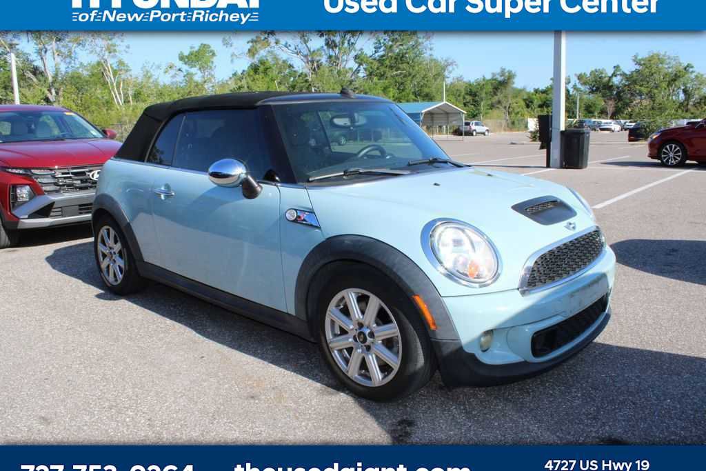 Used 2011 MINI Cooper S FWD image 4