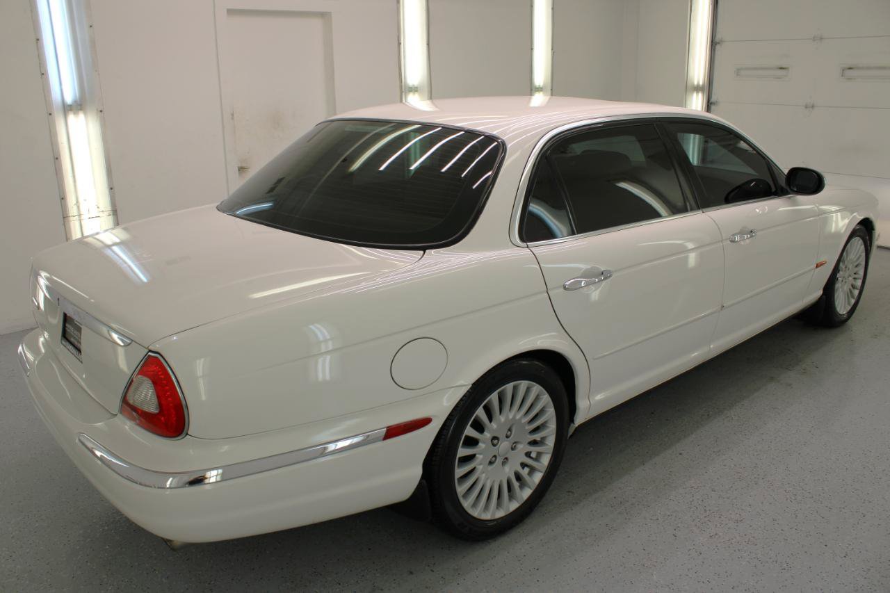Used 2005 Jaguar XJ Vanden Plas RWD image 11