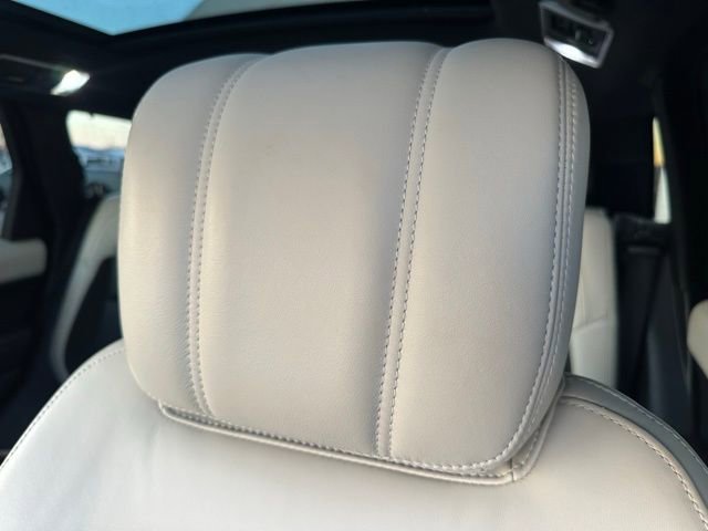 Used 2020 Land Rover Range Rover Sport HST image 26