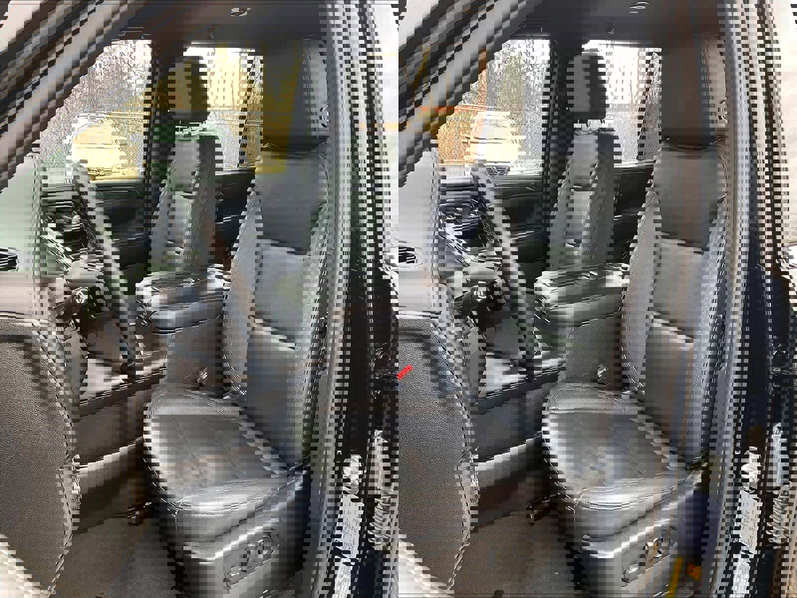 Used 2023 Chevrolet Tahoe LT image 10