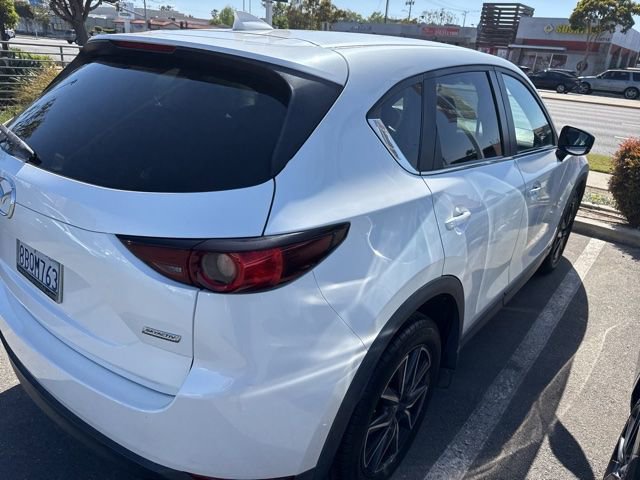 Used 2018 MAZDA CX-5 Touring FWD image 4
