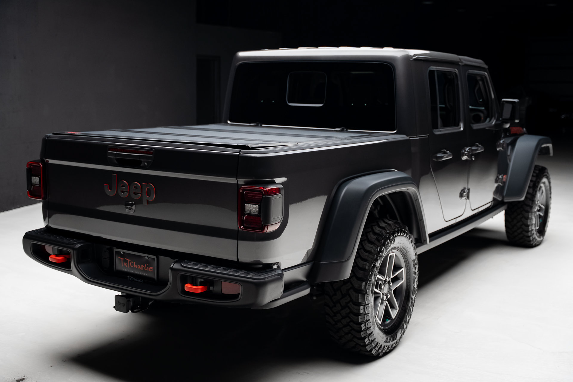Used 2025 Jeep Gladiator Mojave w/ Steel Bumper Group AWD/4WD image 32