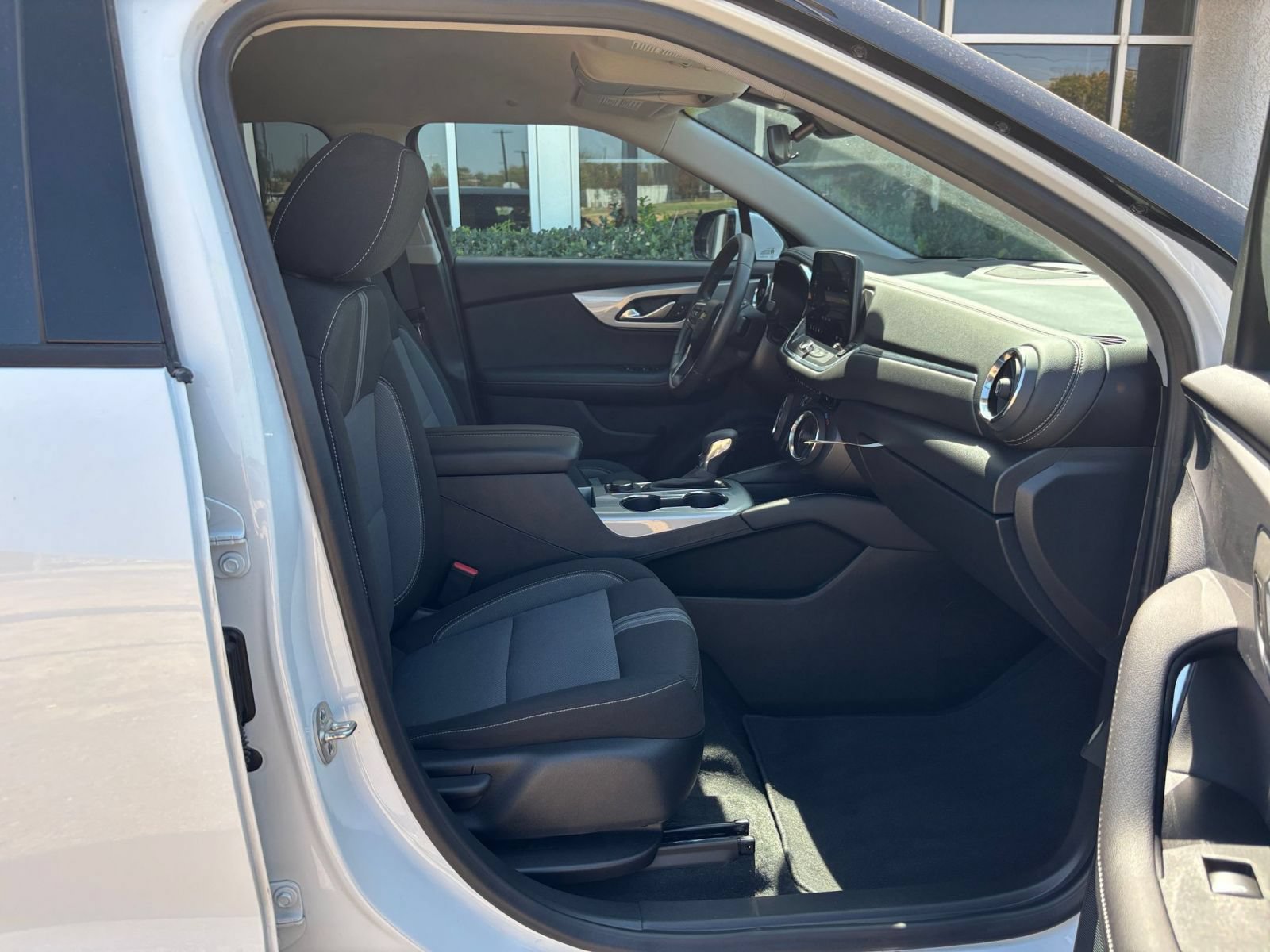Used 2026 Chevrolet Blazer LT FWD image 37