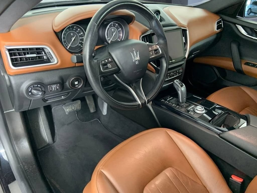 Used 2021 Maserati Ghibli RWD image 21