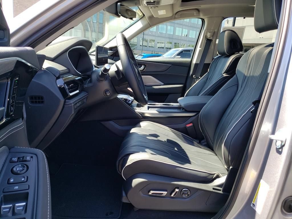 Certified 2026 Acura MDX SH-AWD w/ Advance Package image 18
