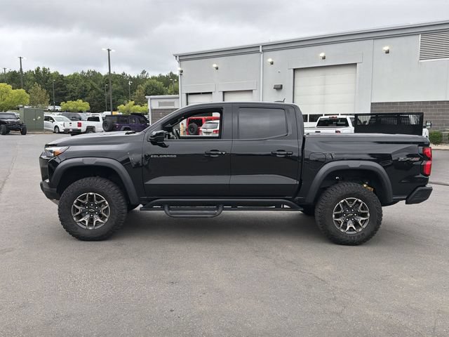 Used 2024 Chevrolet Colorado ZR2 w/ ZR2 Convenience Package III AWD/4WD image 10