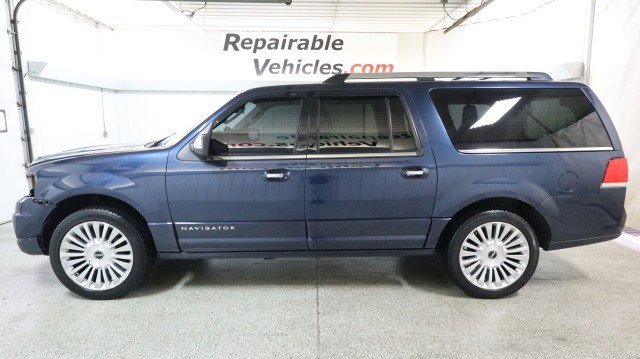 Used 2016 Lincoln Navigator L Select image 1