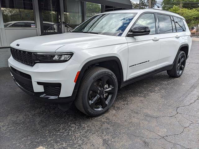 Used 2023 Jeep Grand Cherokee L Laredo