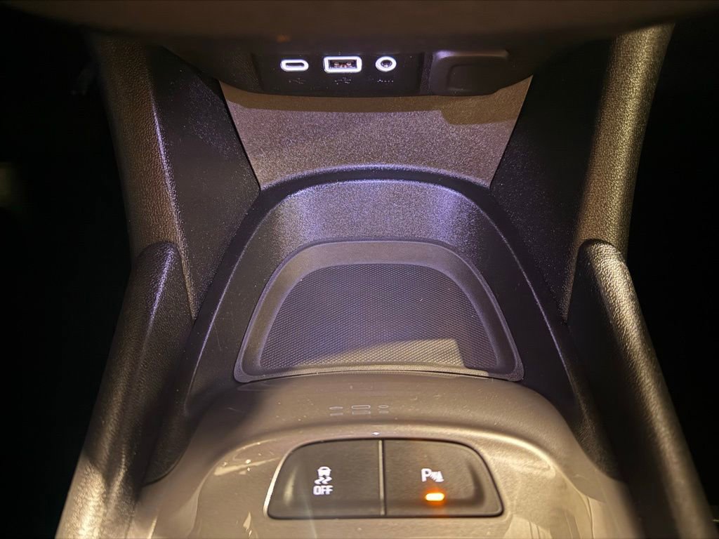 Used 2024 Chevrolet Malibu RS image 24