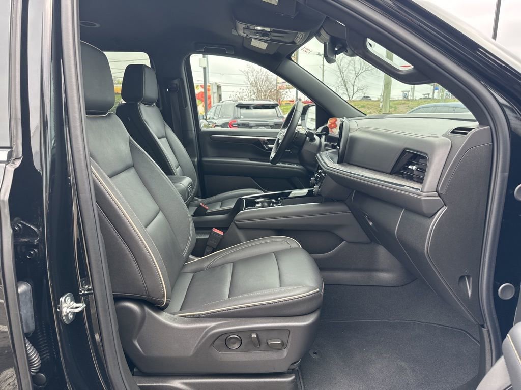 Used 2025 Chevrolet Tahoe Premier image 21