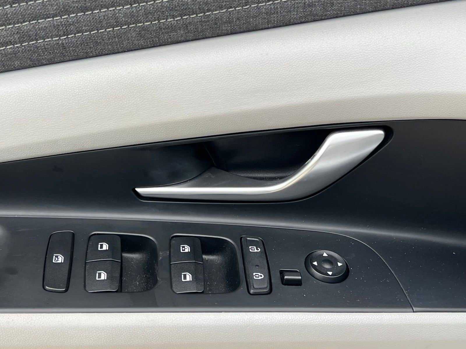 Certified 2021 Hyundai Elantra Limited FWD image 24