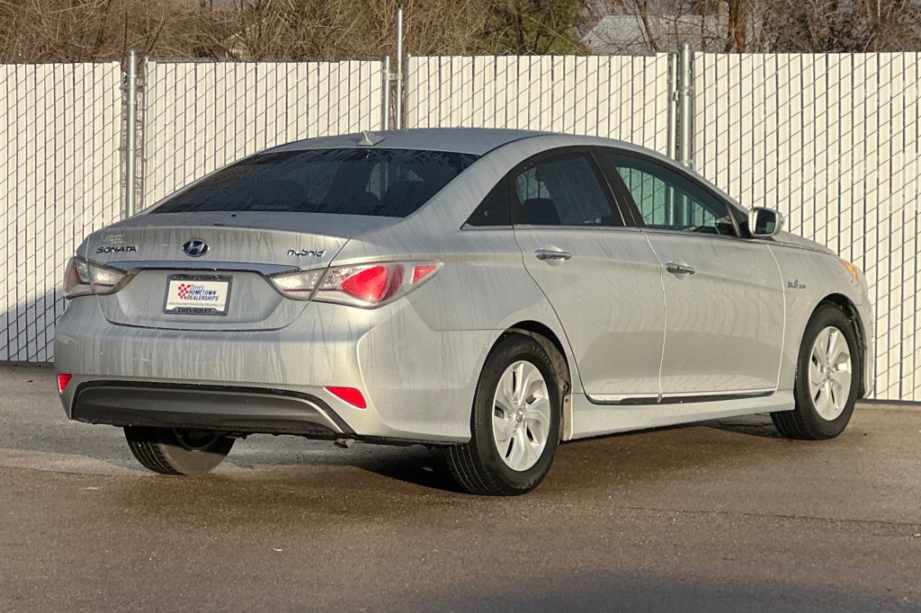 Used 2013 Hyundai Sonata Hybrid image 4