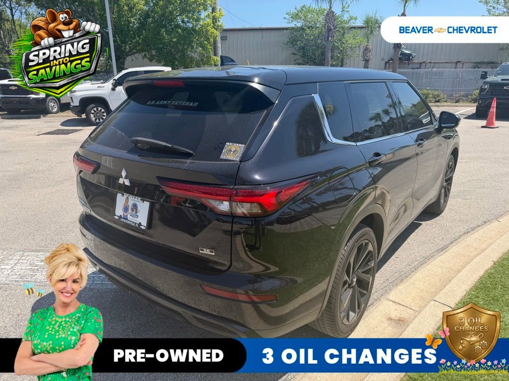 Used 2024 Mitsubishi Outlander SE image 4