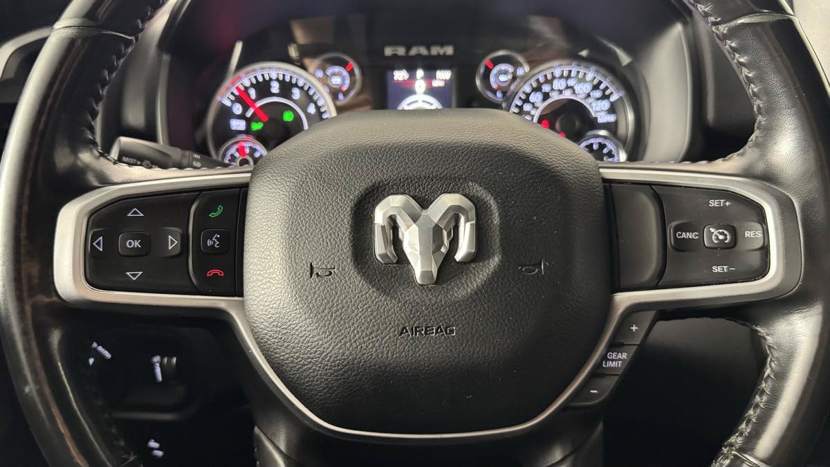 Used 2022 RAM 1500 Big Horn AWD/4WD image 16