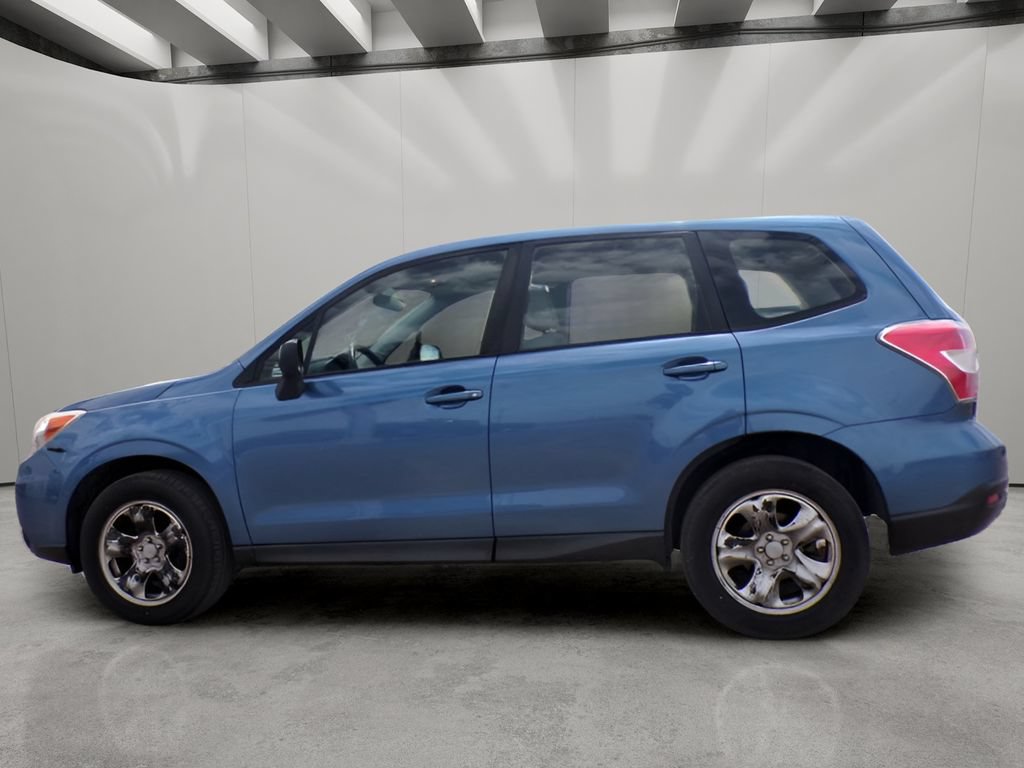 Used 2016 Subaru Forester 2.5i AWD/4WD image 2