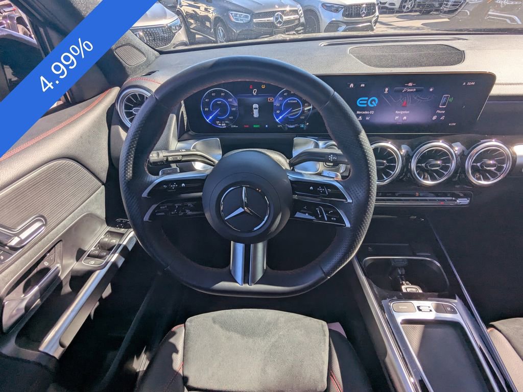 Used 2024 Mercedes-Benz EQB 300 4MATIC image 3