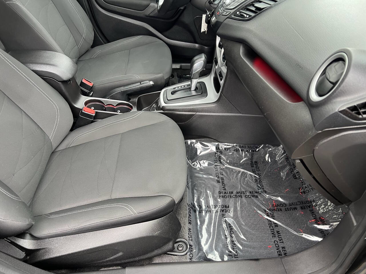 Used 2016 Ford Fiesta SE w/ Cold Weather Package FWD image 10