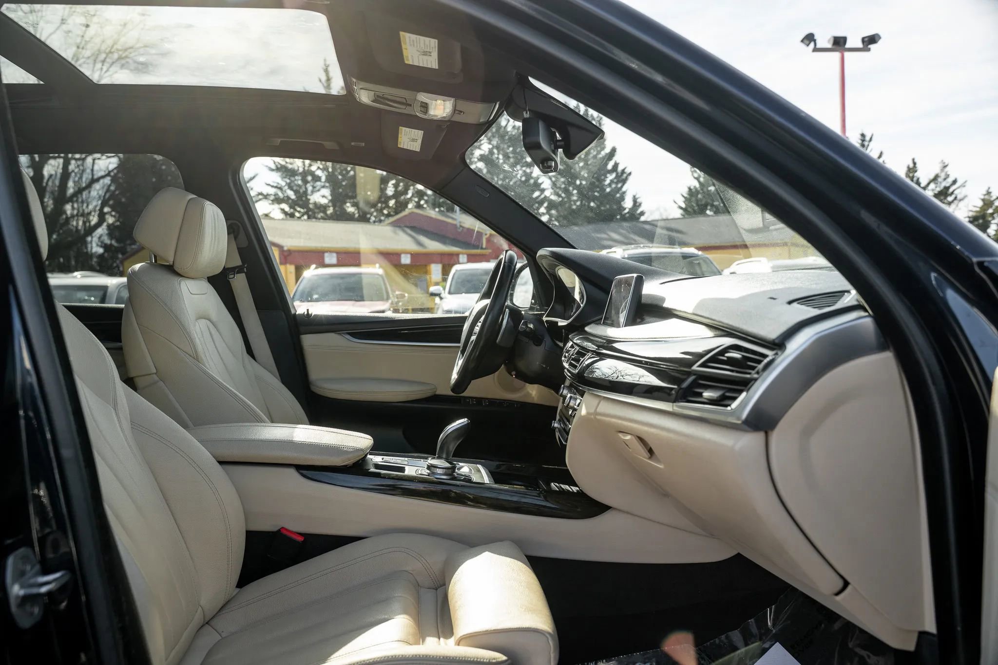 Used 2018 BMW X5 xDrive35d w/ M Sport Package image 12